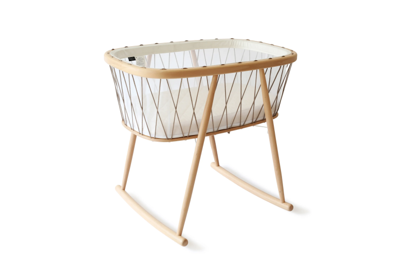 Berceau KUMI Charlie Crane au design naturel et sécurisé pour les nouveau-nés autour de Marseille dans les Bouches-du-Rhône